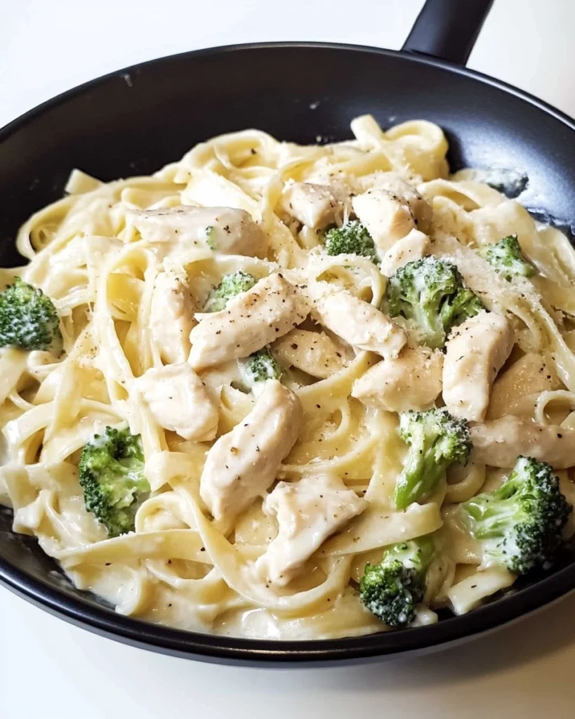 Easy Chicken Broccoli Fettuccine Alfredo Recipe